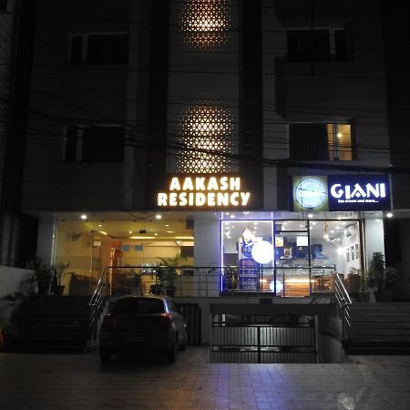 Hotel Aakash Residency Dehradun Eksteriør billede