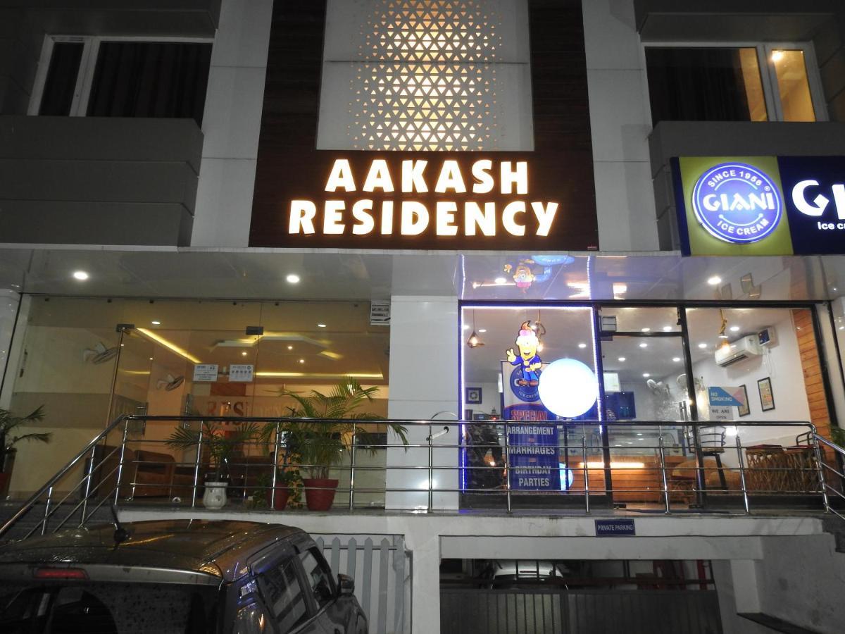 Hotel Aakash Residency Dehradun Eksteriør billede