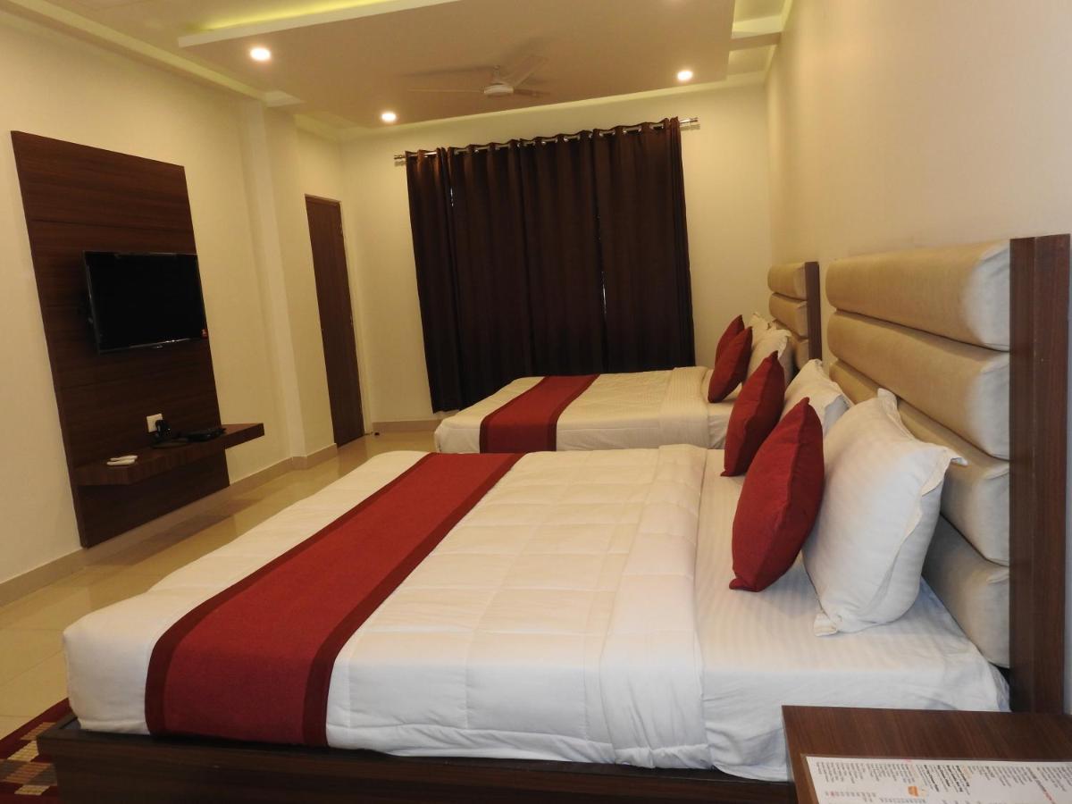 Hotel Aakash Residency Dehradun Eksteriør billede