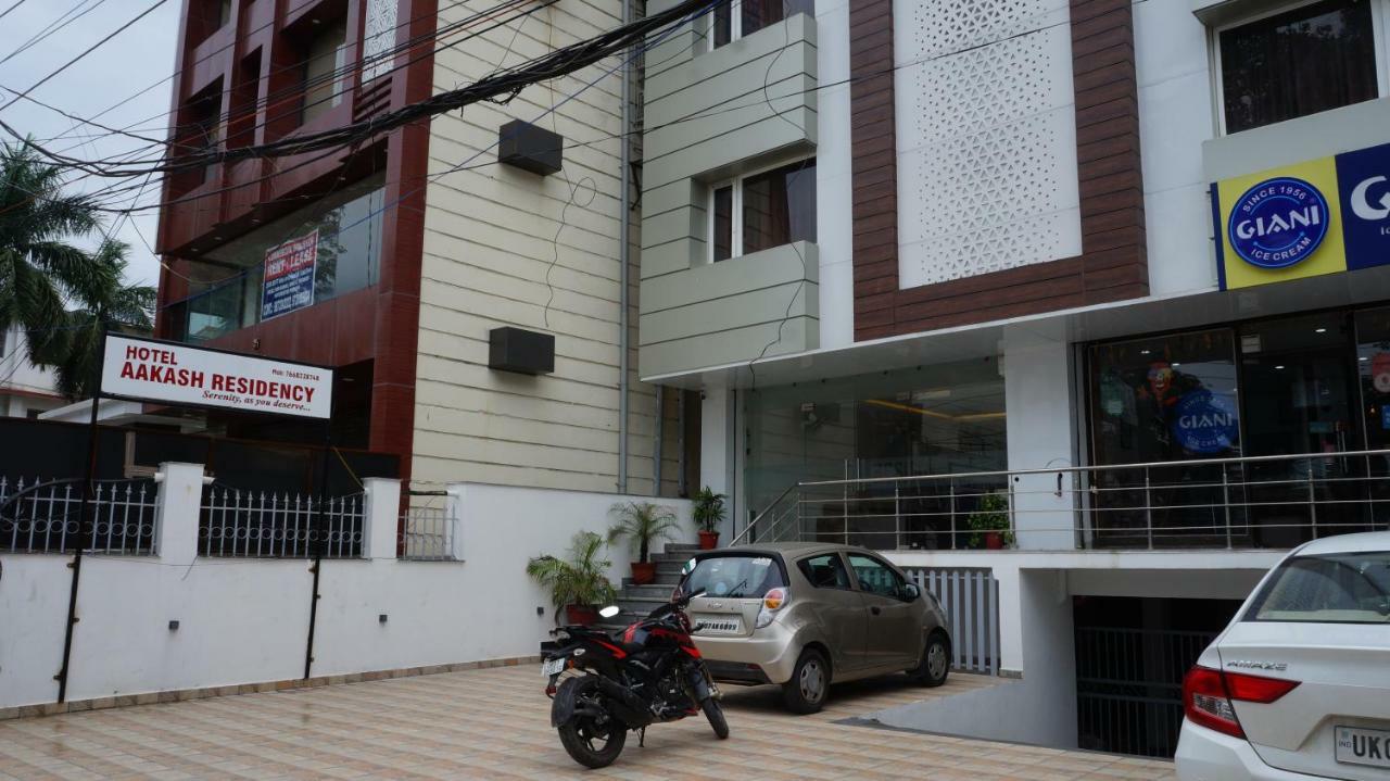 Hotel Aakash Residency Dehradun Eksteriør billede