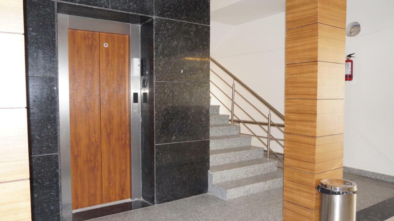 Hotel Aakash Residency Dehradun Eksteriør billede
